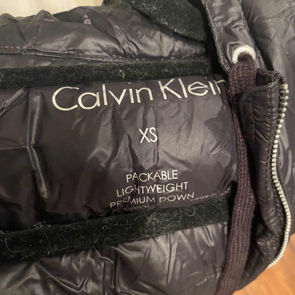 Calvin Klein Black Packable Lightweight Premium D… - image 7